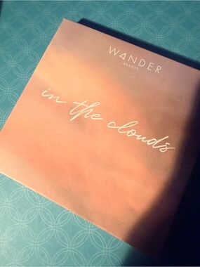 Wander Beauty Peachy Pink 'In the Clouds' Eyeshadow